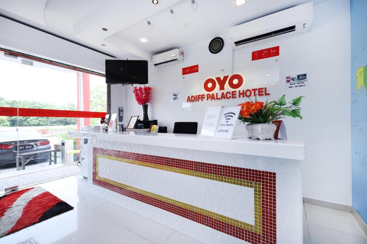 Super Oyo 414 Adiff Palace Hotel Сепанг Экстерьер фото