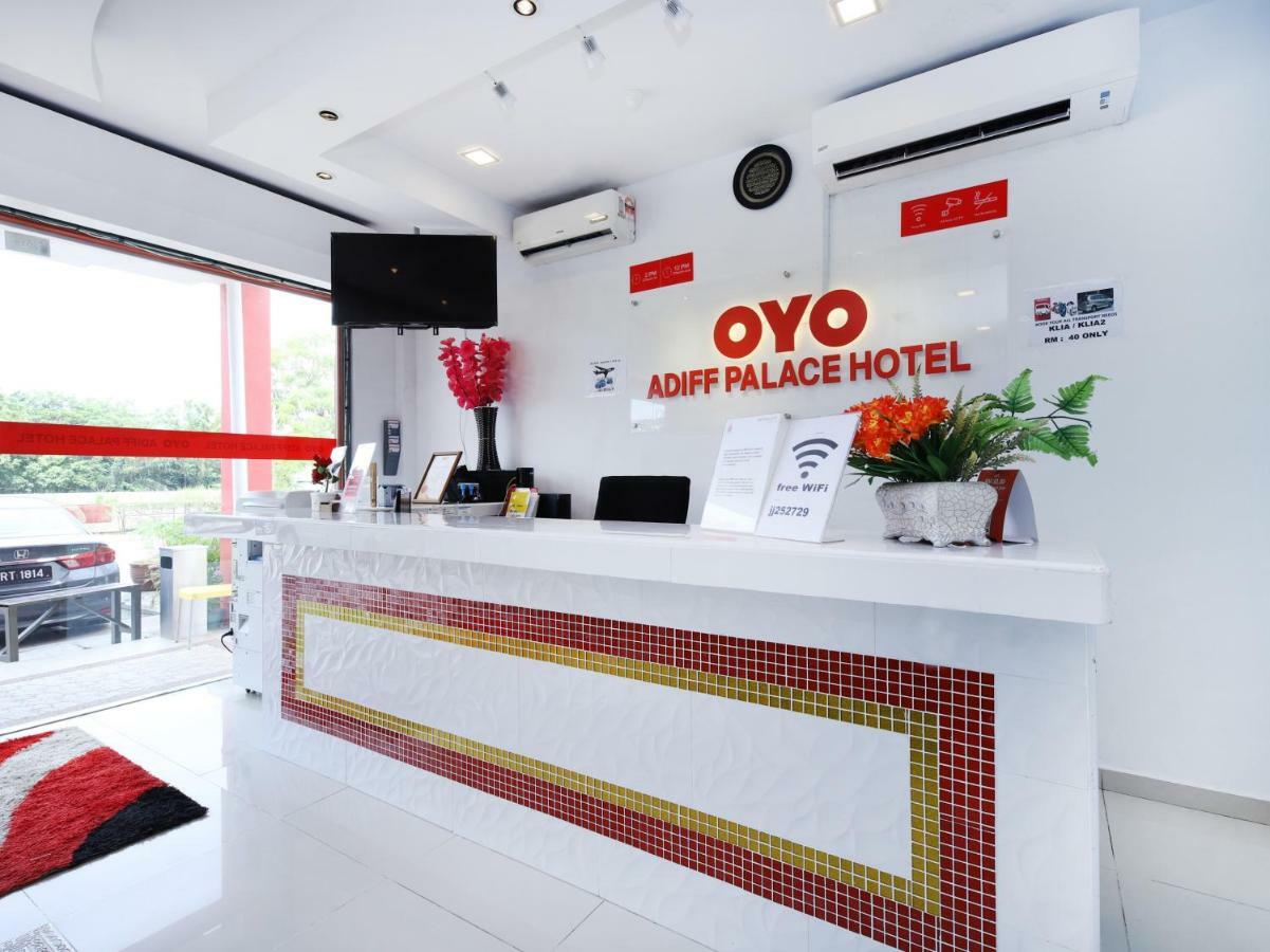 Super Oyo 414 Adiff Palace Hotel Сепанг Экстерьер фото
